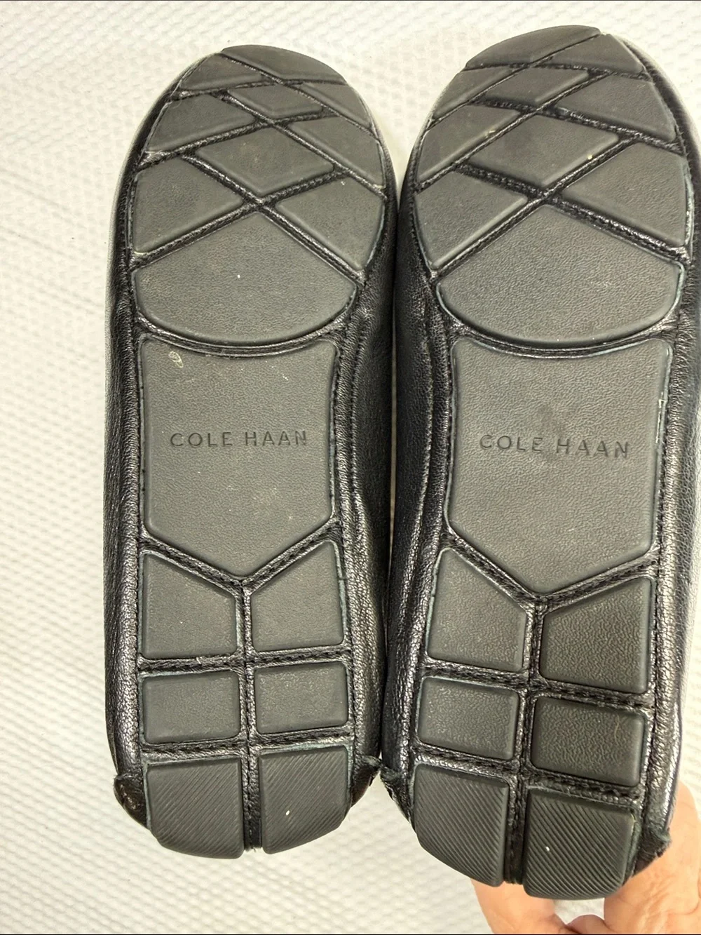 Cole Haan Women's Evelyn Driver black leather loafers Size 10